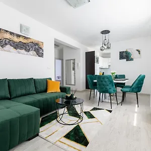Silver Luxury Trogir