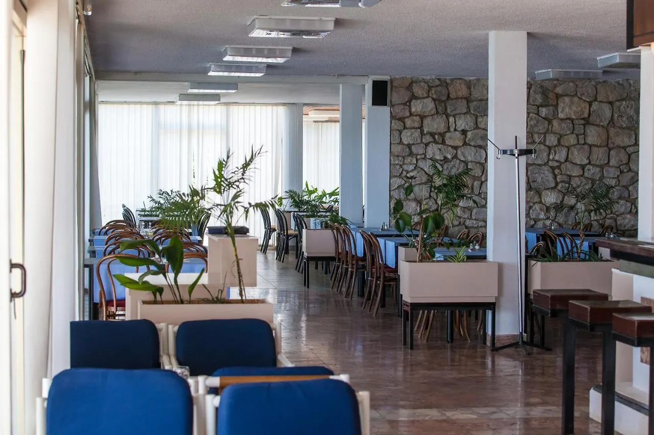 Holiday Resort Kacjak Dramalj 2*,